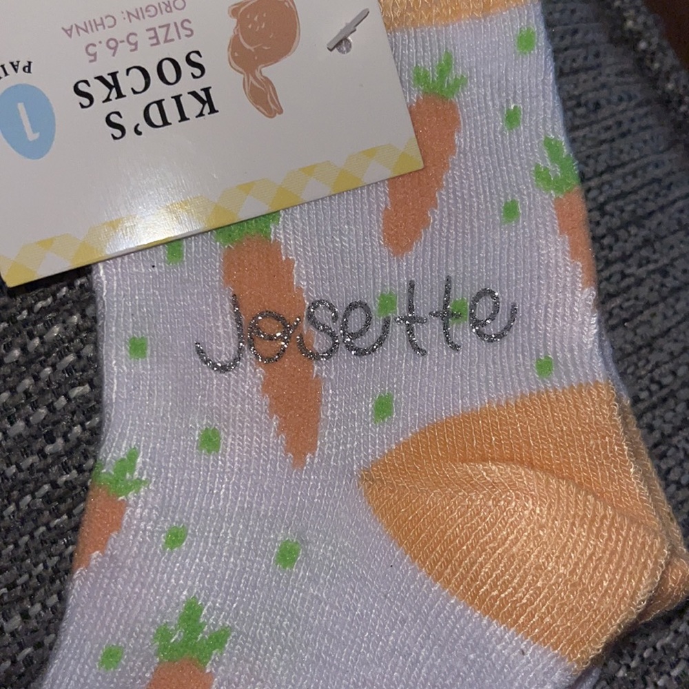 Personalized Easter socks - Picture 3 of 3